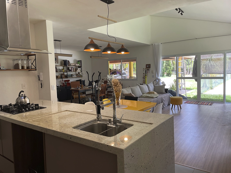 Sitio Atibaia cozinha-sala